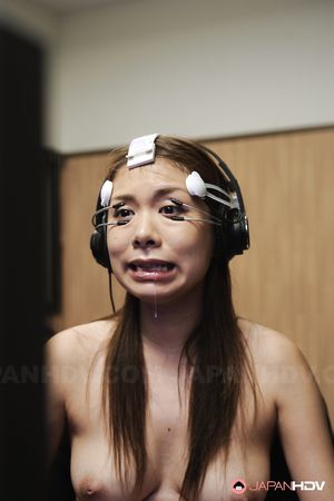 Slutty brunette Asian sex prisoner gets examined in the prison