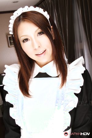 Beautiful brunette waitress Himeki Kaede will impress everyone