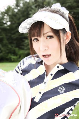 Sweet looking Japanese golf lady Michiru Tsukino will blow your mind