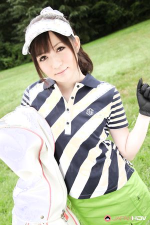 Sweet looking Japanese golf lady Michiru Tsukino will blow your mind