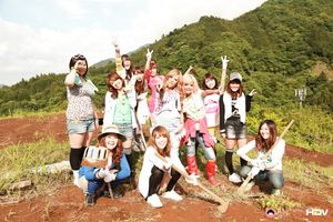 Freaky Japanese farmer girls Raina Ogami and Rara showing off