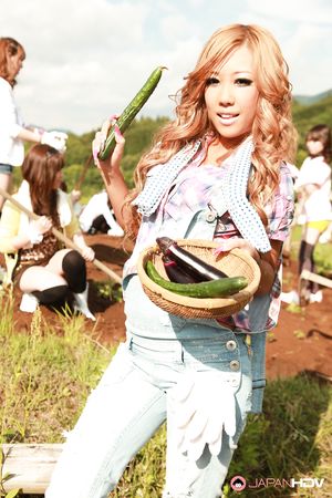 Freaky Japanese farmer girls Raina Ogami and Rara showing off