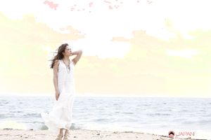 Super hot Japanese lady Manami Ichikawa shows off on the beach