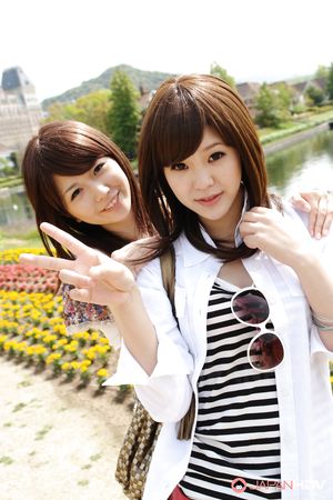 Lovely Japanese cuties Rimu Endo and Ueno Misaki posing outdoors
