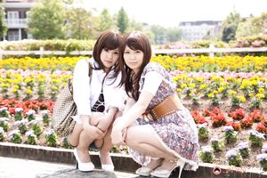 Lovely Japanese cuties Rimu Endo and Ueno Misaki posing outdoors