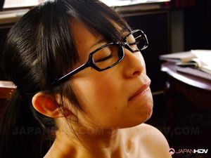 New office lady Nana Kunimi sucks a big meat pole with pleasure