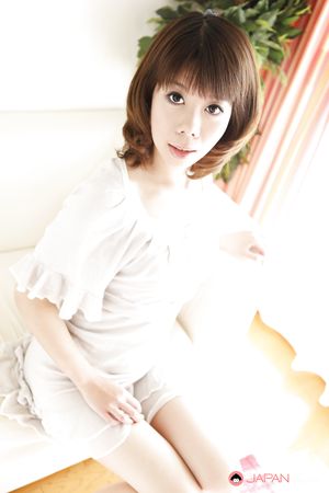 Super lovely Japanese teen Sakura Aragaki showing off her sexy body