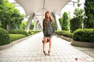 Sexy Japanese lady Anna Morisaki gets ready for some nasty fun