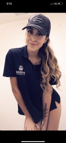 These legs never close