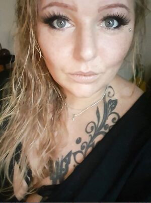 Danish Diana flashing tits