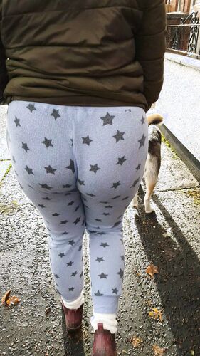 BustyLoy Ass Jiggle