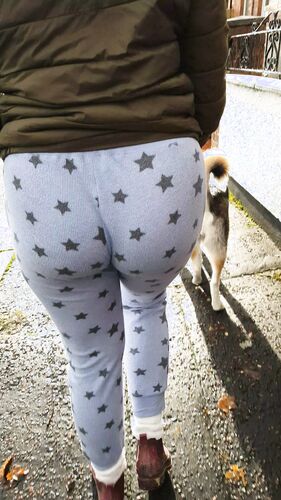 BustyLoy Ass Jiggle