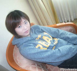 Sweet asian amateur teen strips and shows her young virgin body here