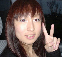 Horny Asian teen fingers her pussy in car and exhib her body outdoor