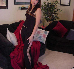 Korean amateur in sexy black lingerie is posing nude for you