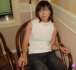 Chinese amateur babe opens her hairy and virgin pussy for you