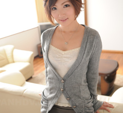 Asian Kaede Oshiro with busy mouth shows sexy legs in hot photos.