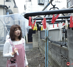 Juri Kitahara housewife is watched by men while using toy on pussy.