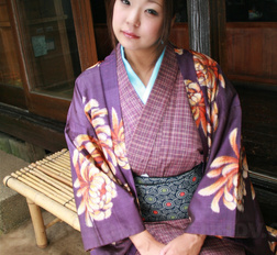 Sweet brunette in a purple kimono wants to show her fine twat