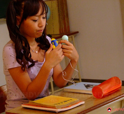 Cute schoolgirl Nagisa drills her cunt with passion in the classroom