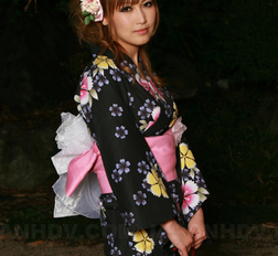 Beautiful Japanese lady in a kimono Eri Hoshikawa will turn you on